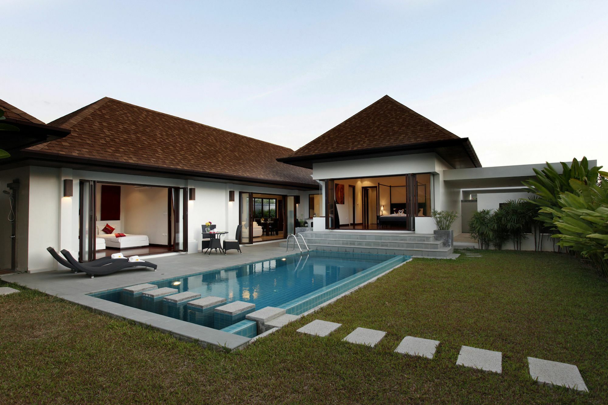 Villa Lovina By Holiplanet Rawai Eksteriør billede